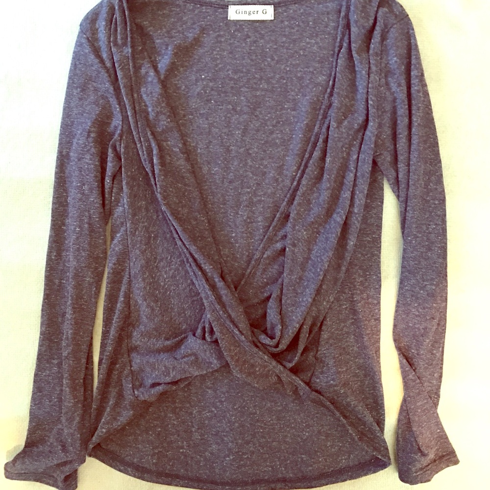 Long sleeve twist top