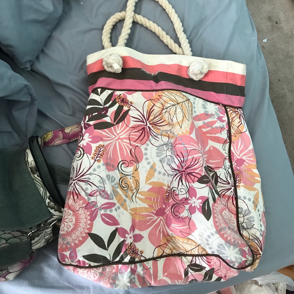 Aero beach bag