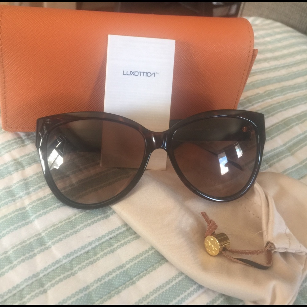 Tory Burch Sunglases