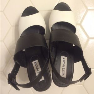 Steve Madden black and white wedges!
