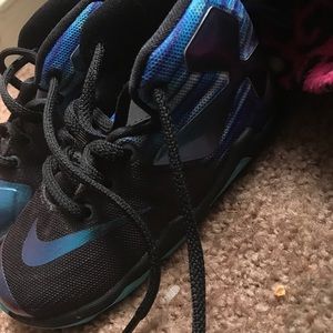 Toddler 8c lebrons