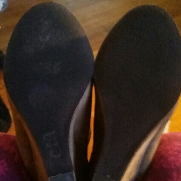 Wedge Boots - Picture 2 of 2