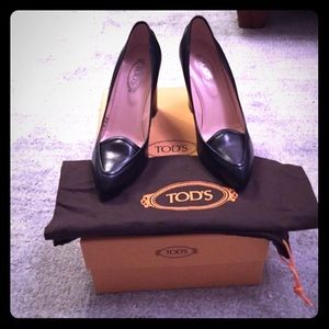New Tod's leather black pumps, size 6.5
