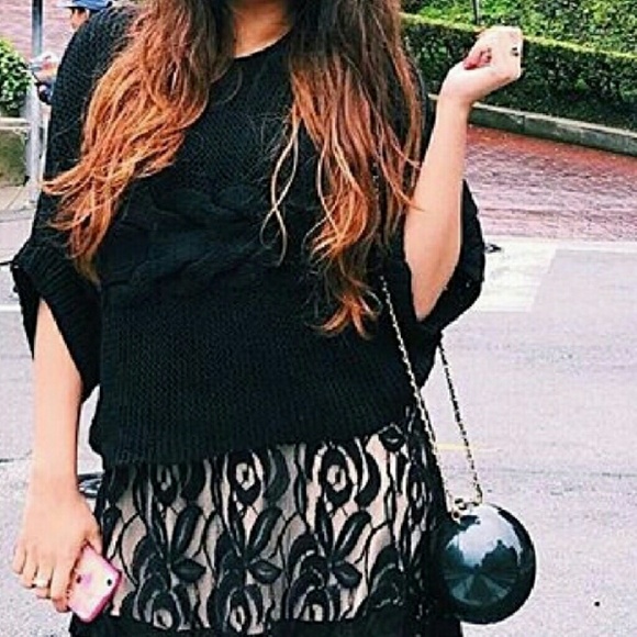 Pink Haley Pearl crossbody clutch in Black - Picture 4 of 4