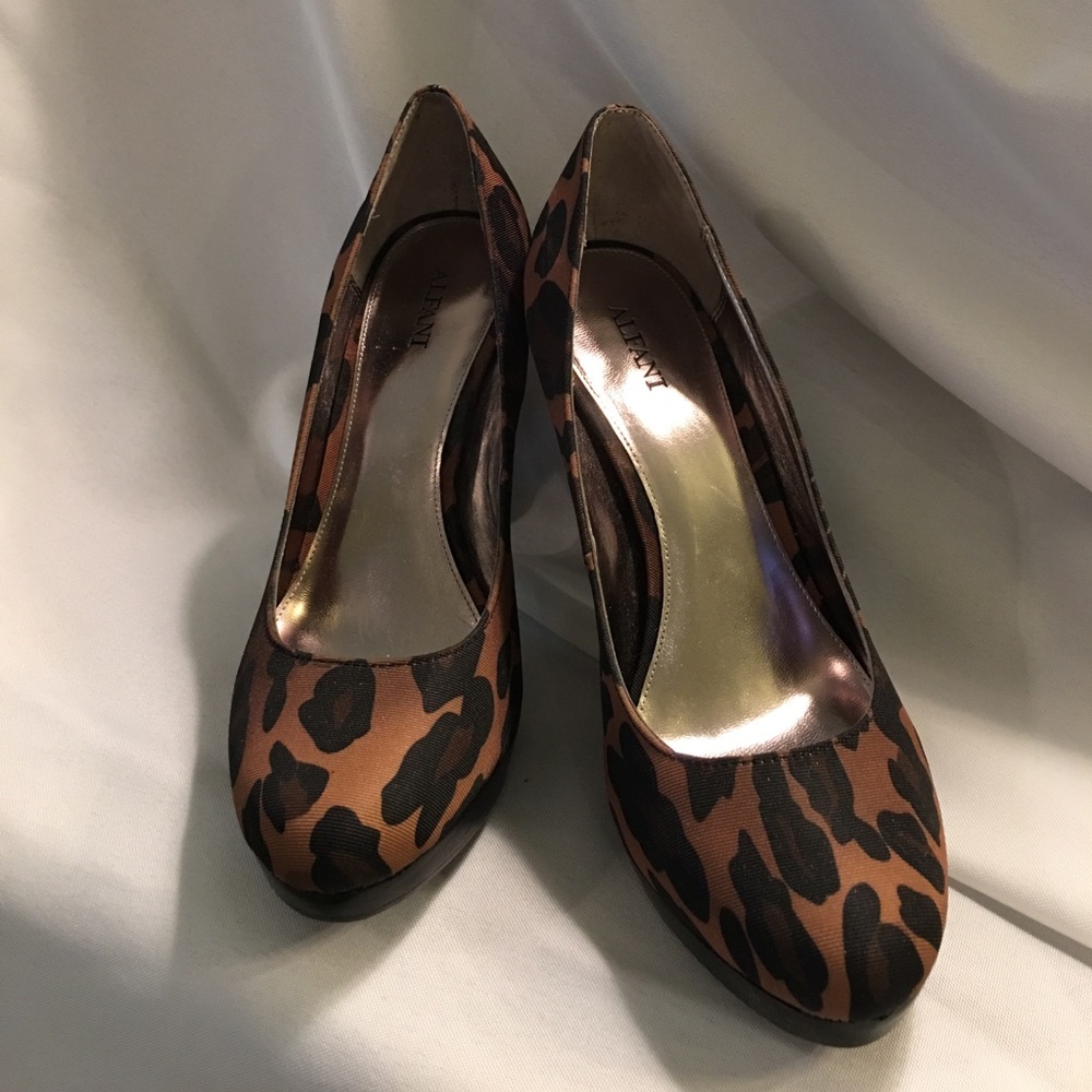 Alfani leopard print heels