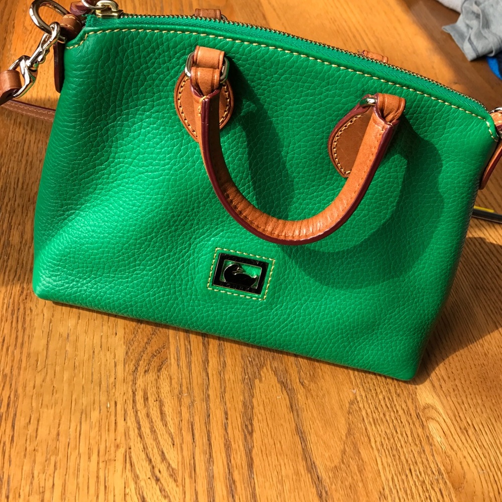 Dooney & Bourke cross body