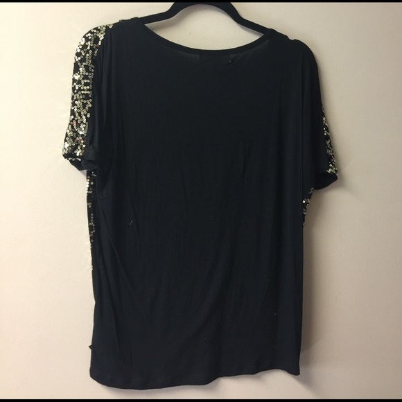 Michael KORS - black W/ gold sequin s/s top - Picture 3 of 3