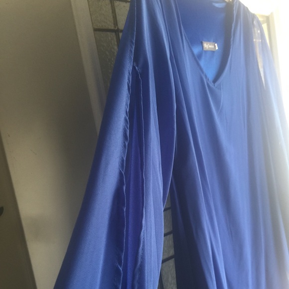 Blue midi dress with split sleeves - Picture 2 of 4