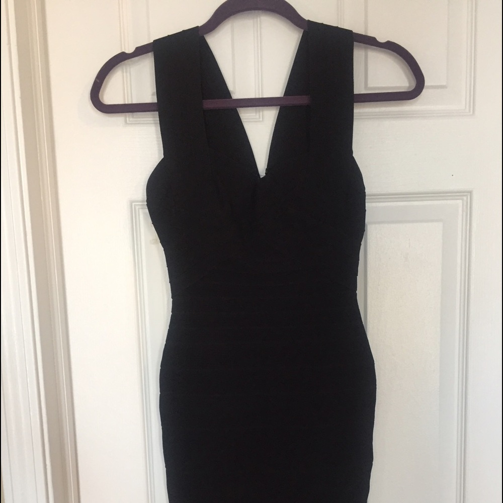 LBD (Little Black Dress)