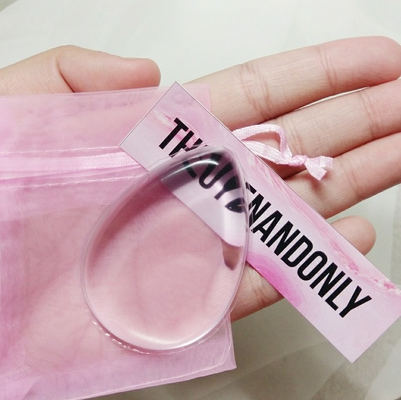 (2) NEW Silicone Sponge Silisponge Make Up Blender - Picture 2 of 6