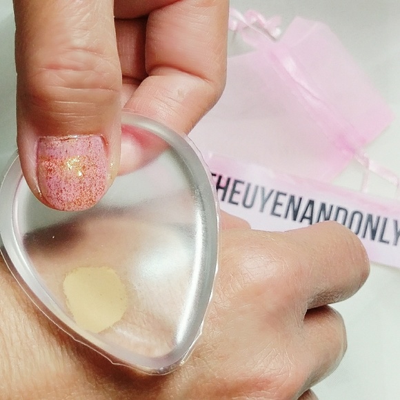 (2) NEW Silicone Sponge Silisponge Make Up Blender - Picture 4 of 6