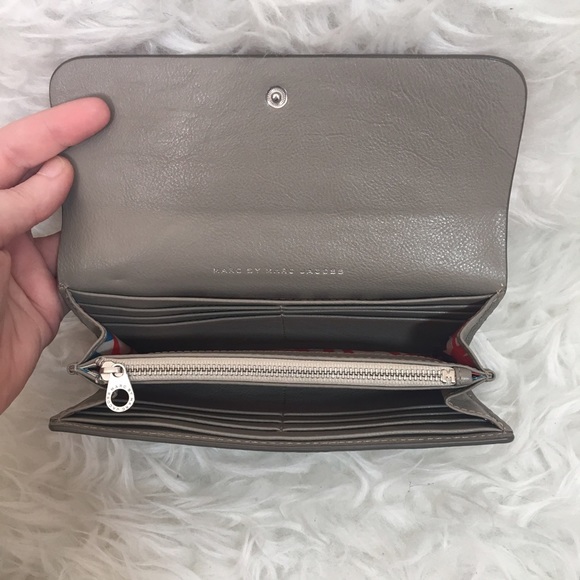 Marc by Marc Jacobs Werdie Color Block Wallet - Picture 4 of 6