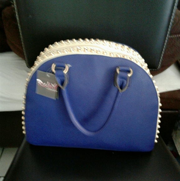 Handbag - Picture 2 of 2