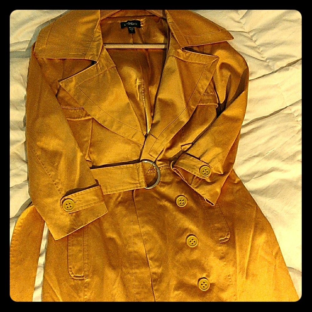 Bebe 3/4 sleeve satin peacoat