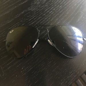 Ray ban classic aviator in All black