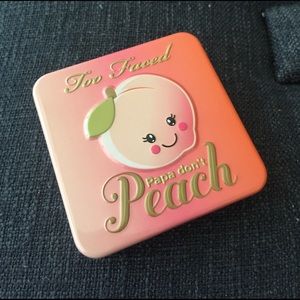 Too Faced Papa Don't Peach Blush
