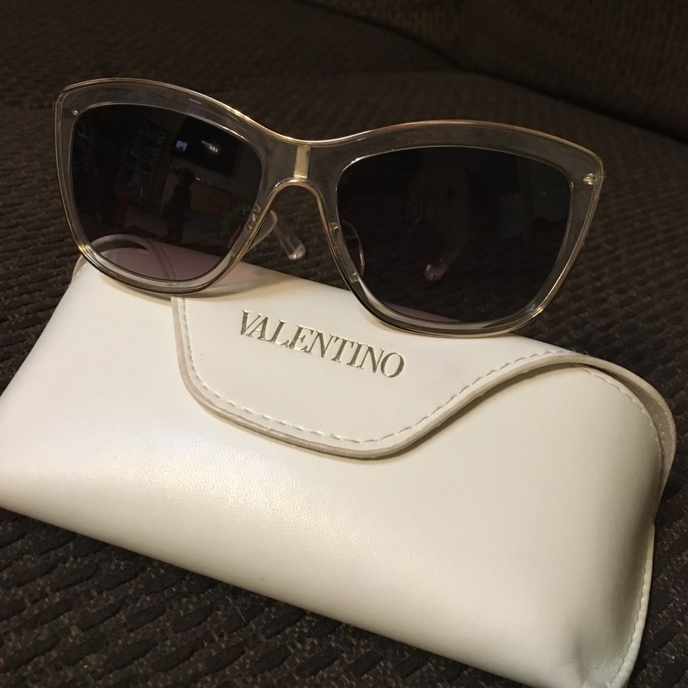 Authentic Valentino Clear Sunglasses 😎