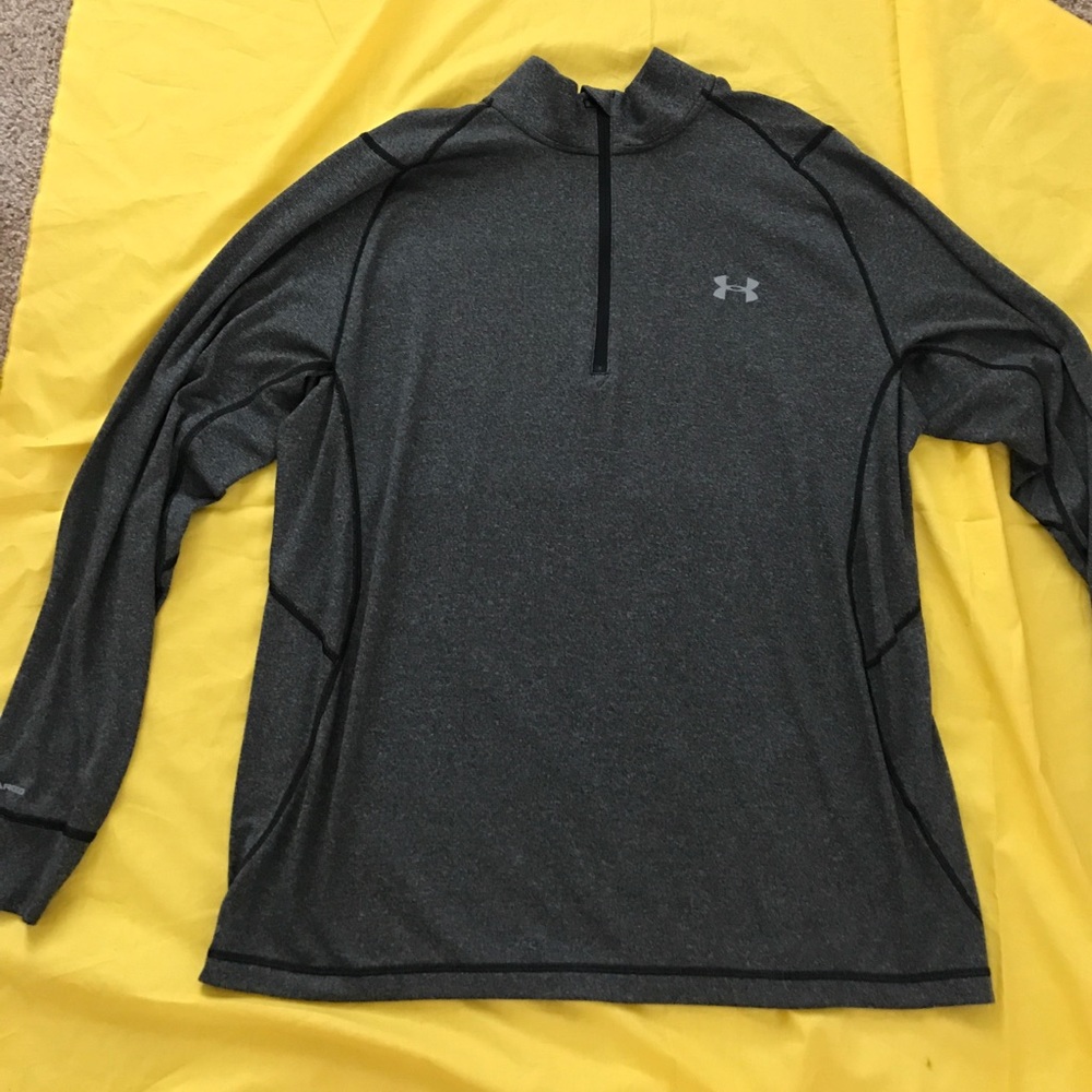 Under armor gray long sleeve shirt