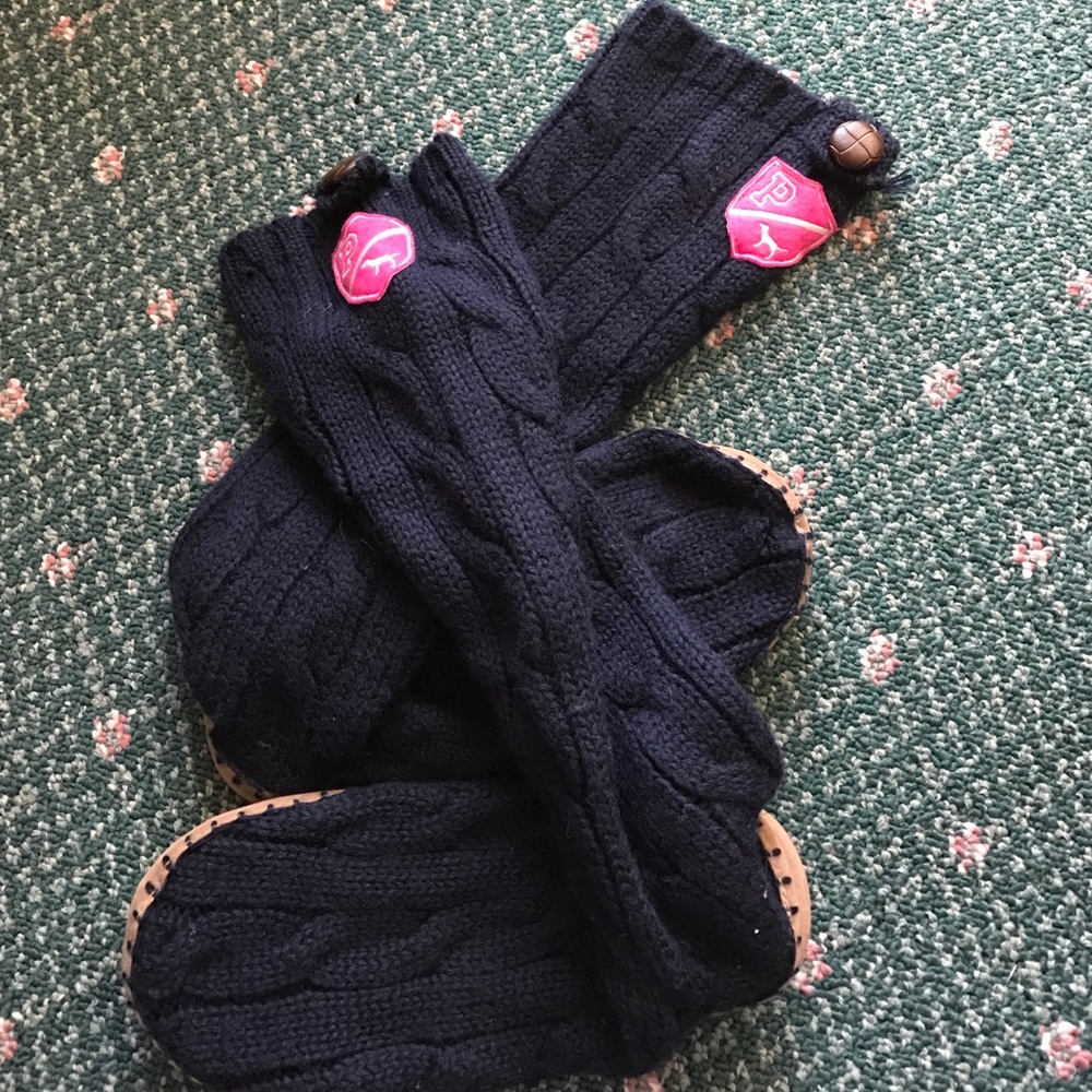 VS Pink Mukluks size 9-10