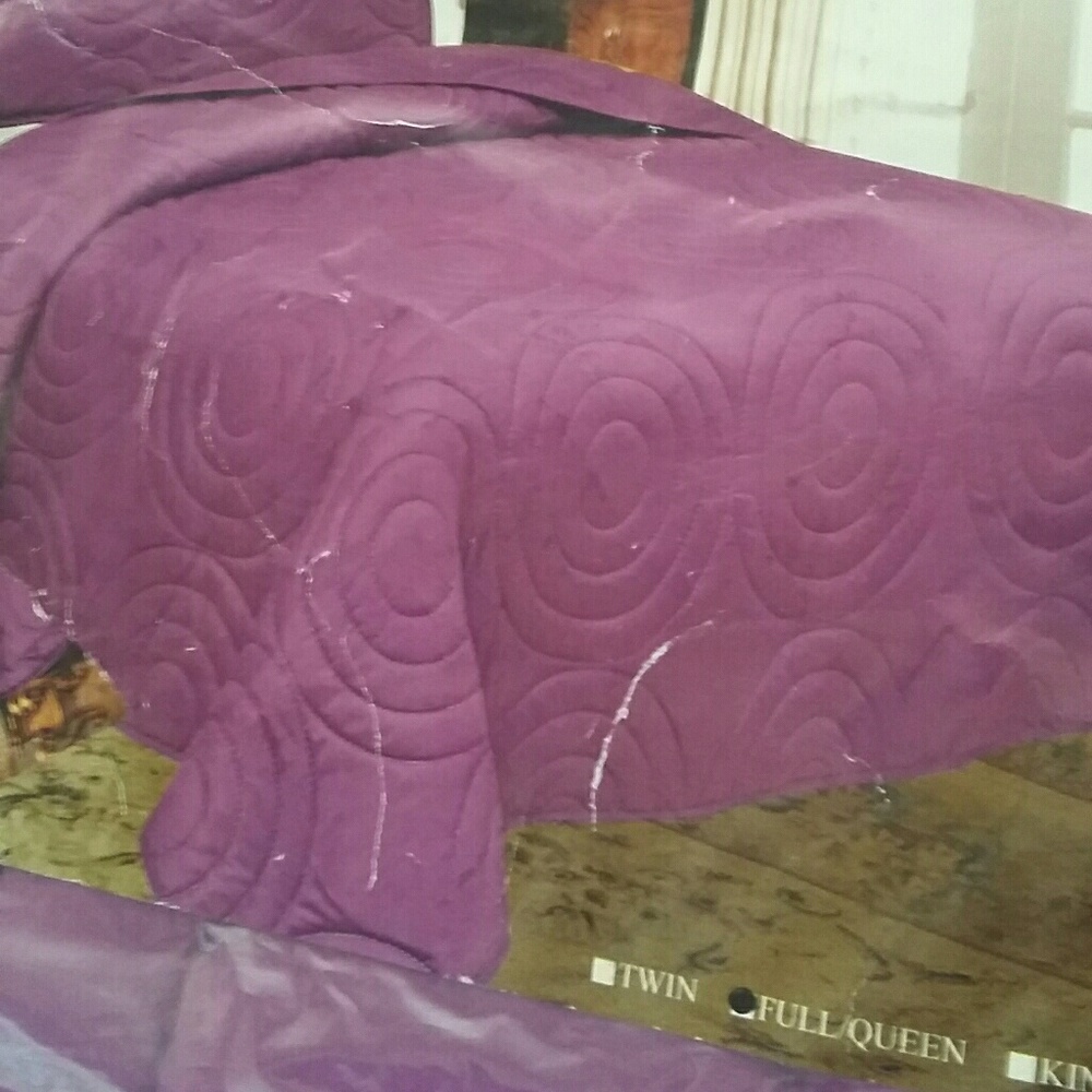 3 Piece Quilt Set.