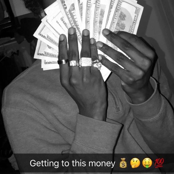 Meet your Posher, V-money - Picture 1 of 1