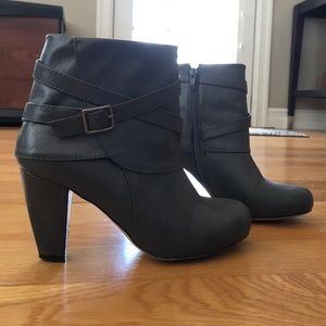 Ankle boots