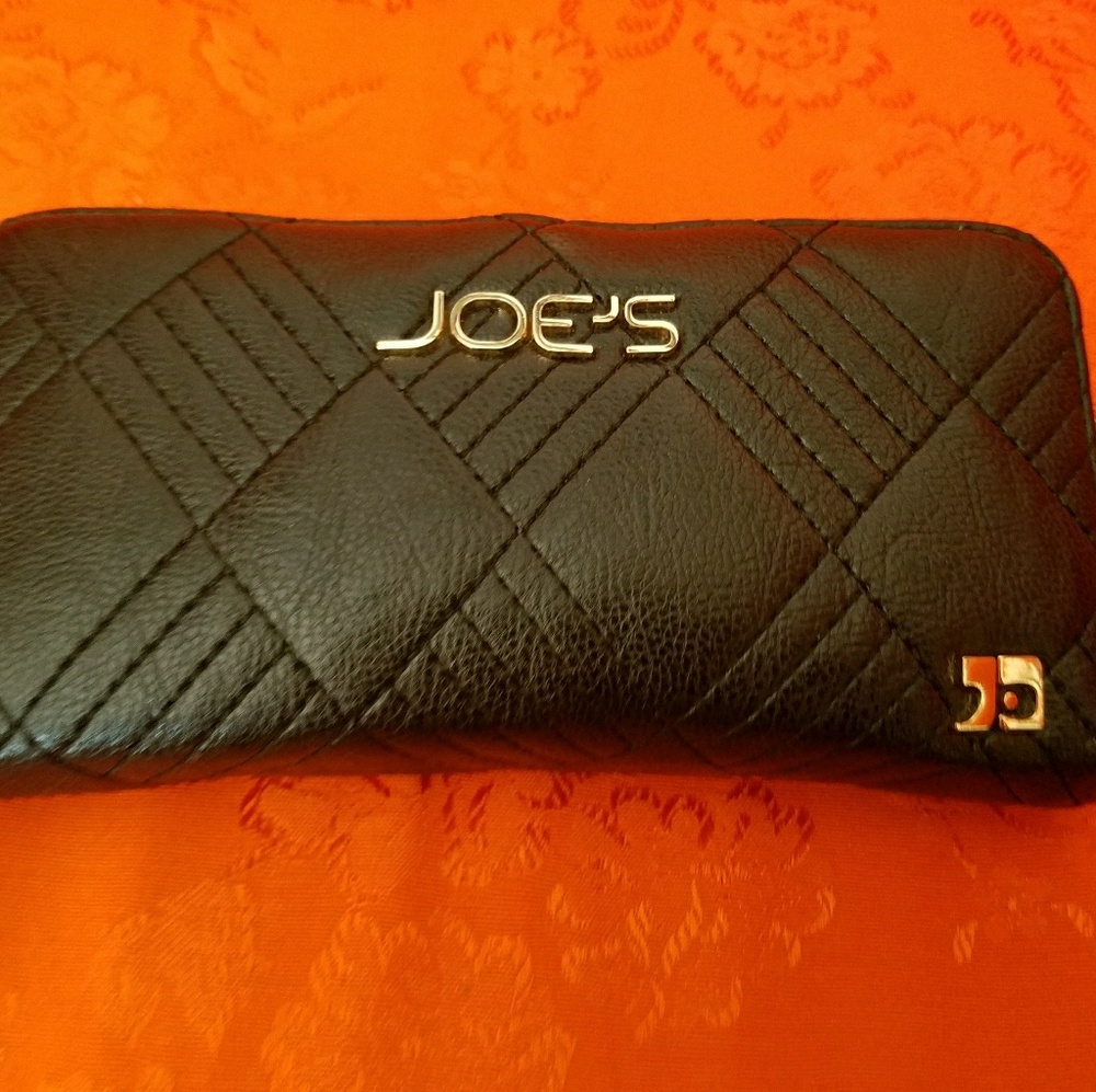 Joe's wallet