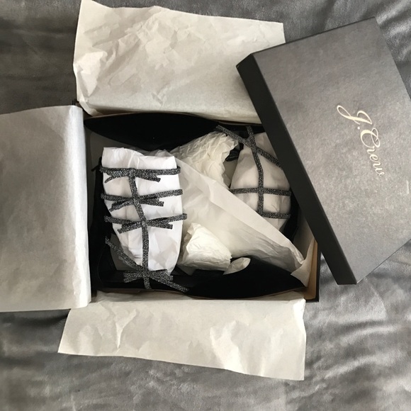 ❌SOLD❌ NEW JCrew Velvet Bow Gladiator Flats - Picture 3 of 5