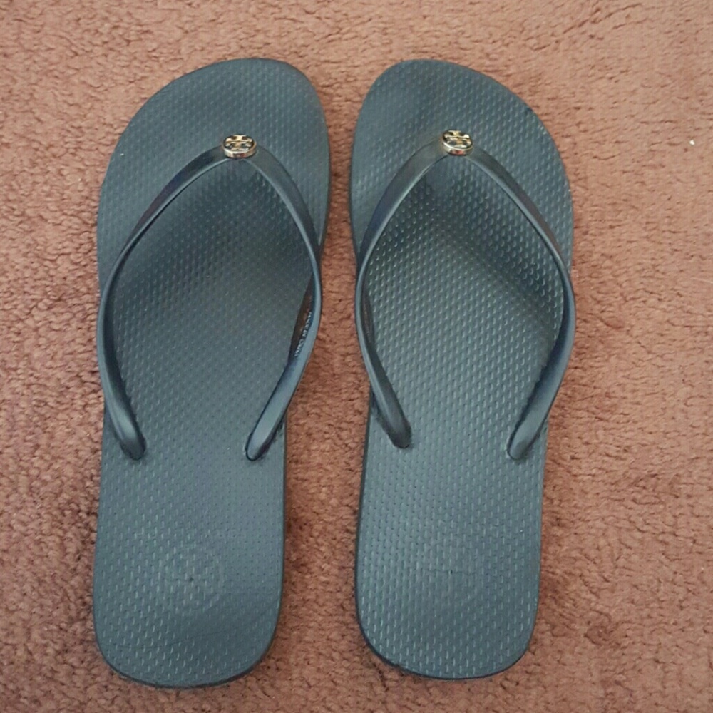 Tory burch flip flops size 9 1/2 black