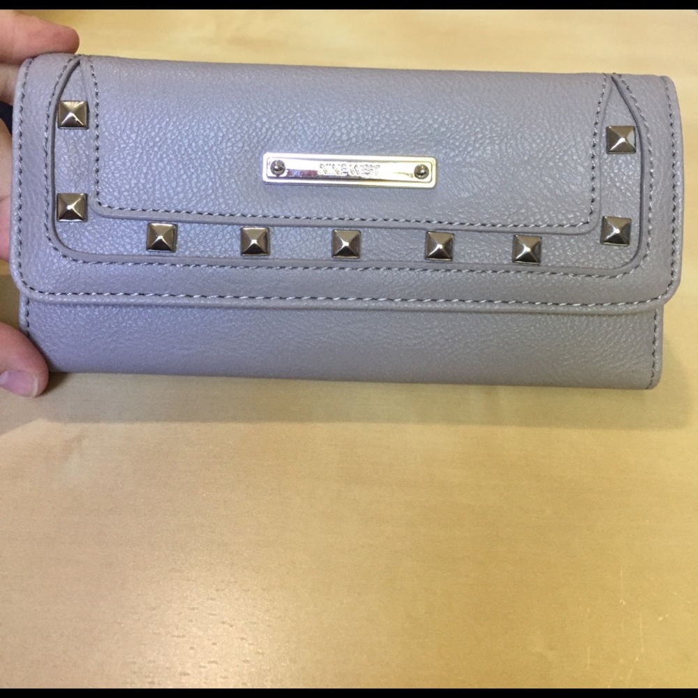 Nine West Gray WALLET