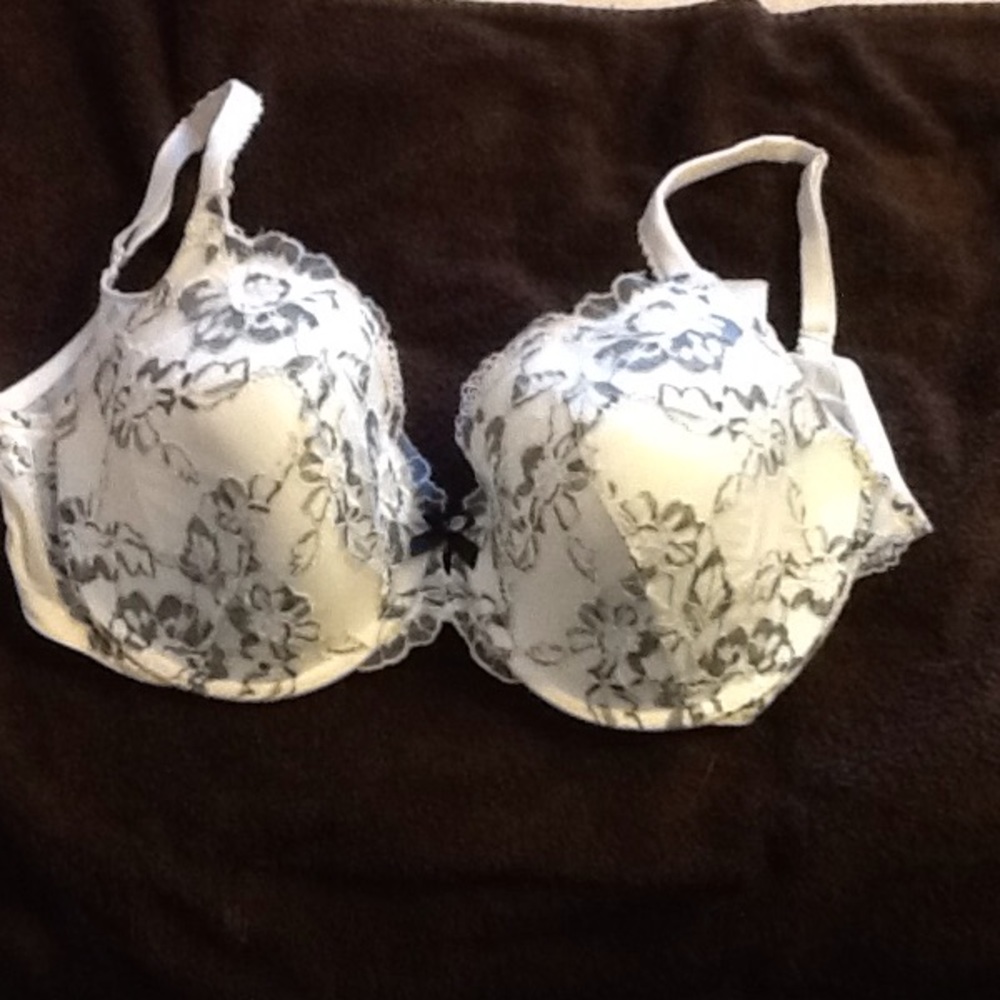 VS Body by Victoria Bra