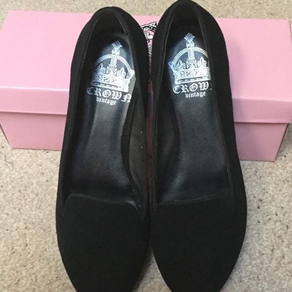 Crown Vintage Shoes Black Suede Vintage Style Slip On Flatsnew
