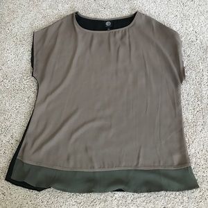 Tan/black Bobeau top