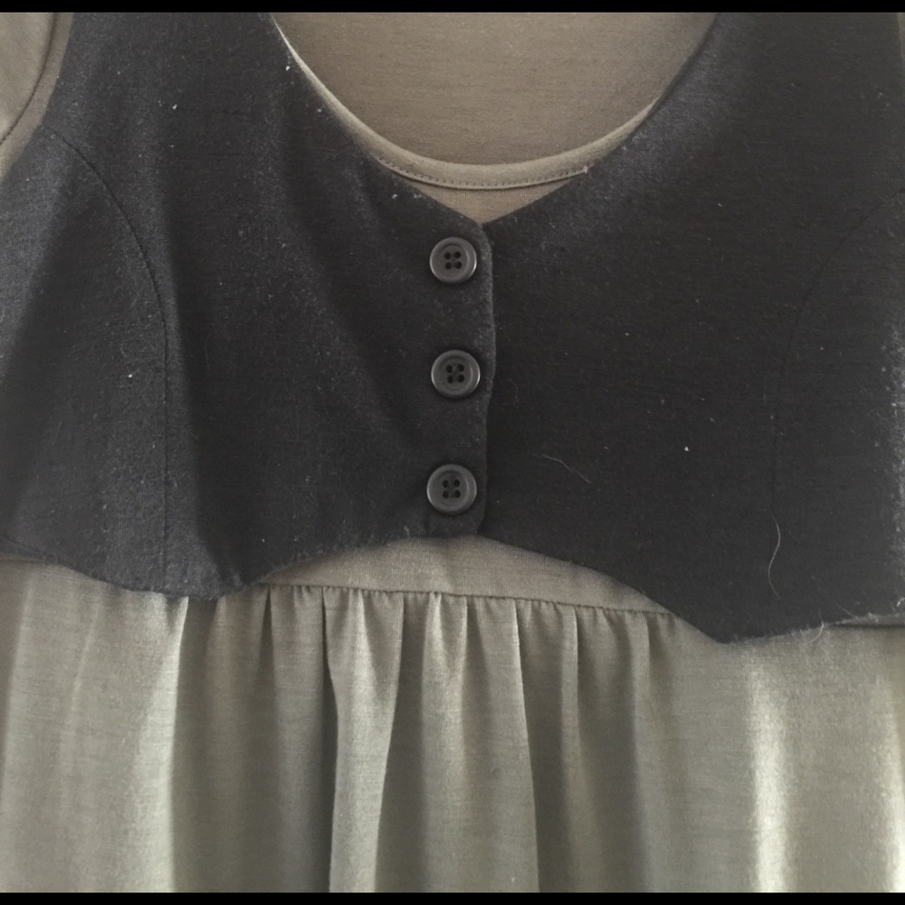 Tunic - Picture 2 of 4