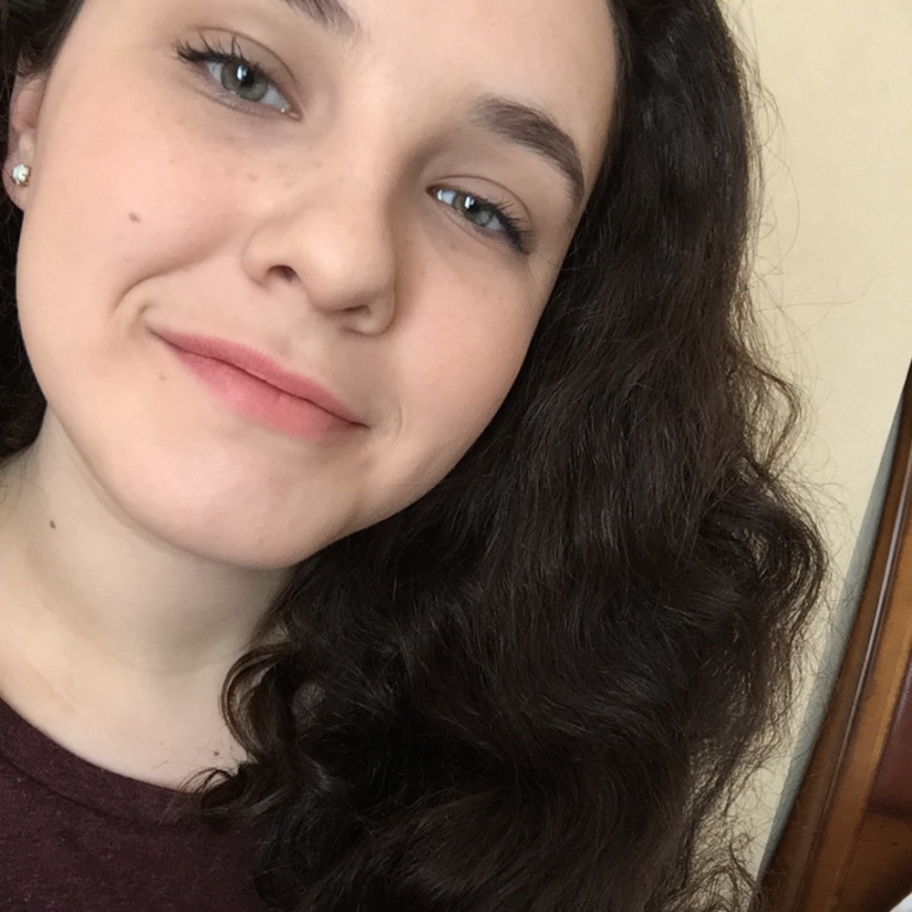 Meet your Posher, Elizabeth