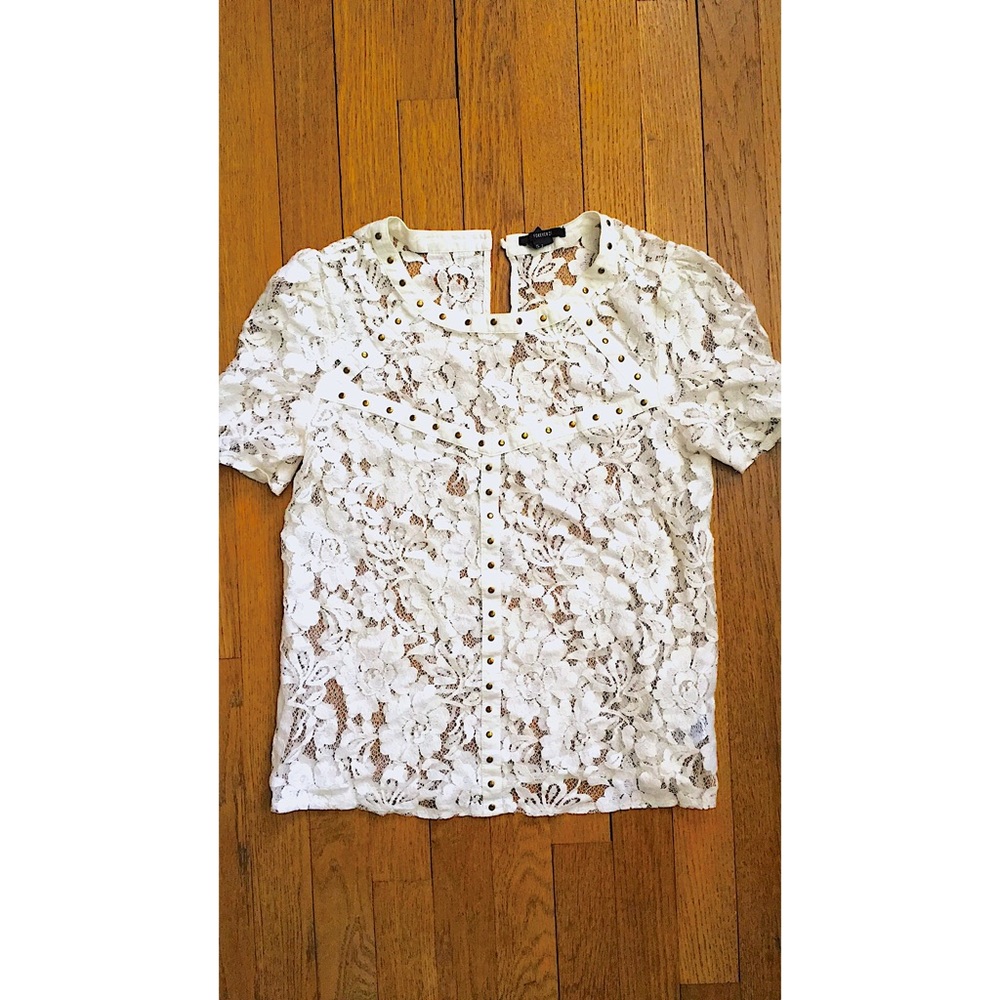 Delicate Floral Pattern Top