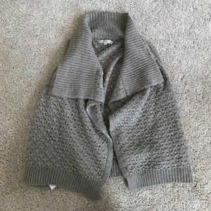 LOFT gently worn sweater vest