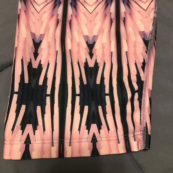 Eloise DeJoria exercise leggings LRG Abstractprint - Picture 5 of 8