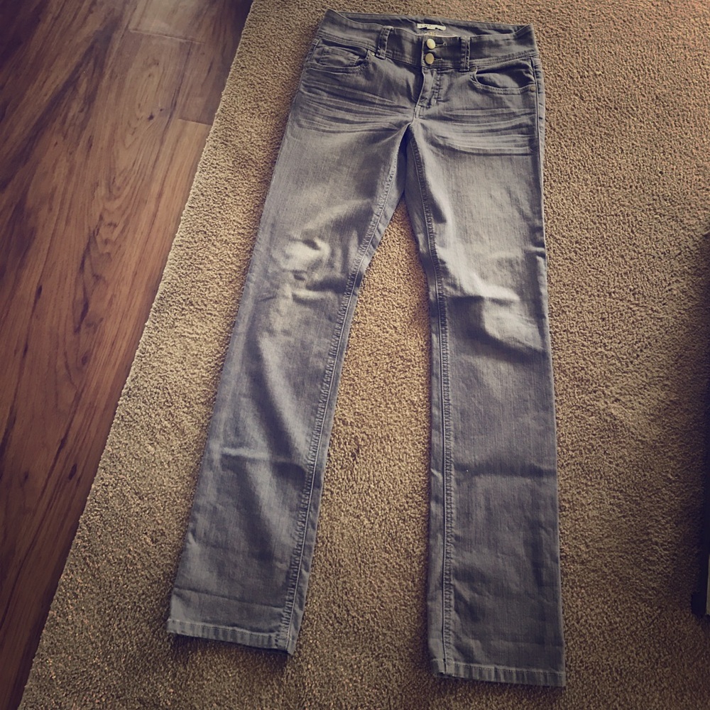 Cabi brand grey skinny jeans, great condition!
