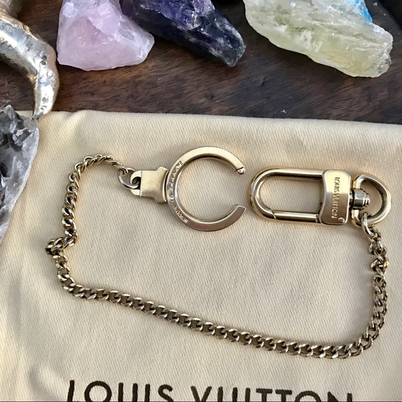 Louis Vuitton Chain - Picture 6 of 8