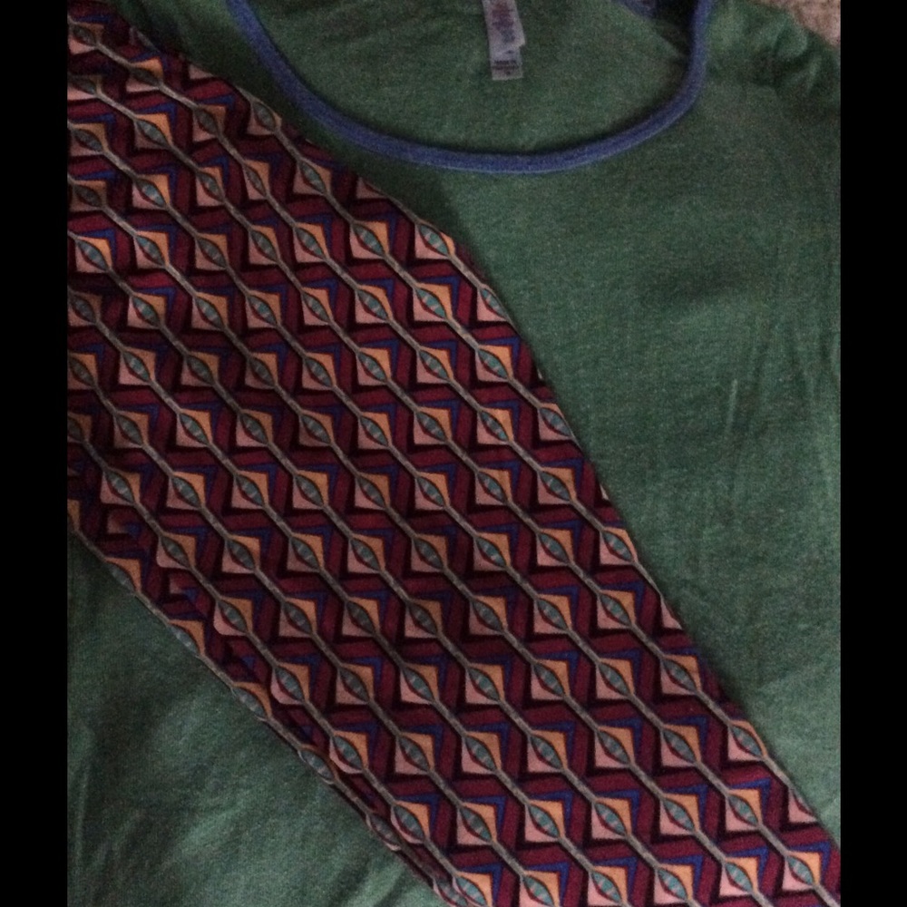 TC lularoe leggings and Classic medium top