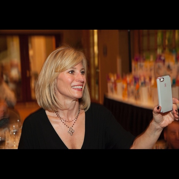 Meet your Posher, Judy - Picture 1 of 1