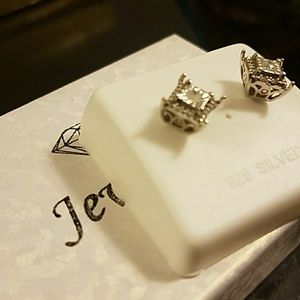 1/2 Caret Diamond Stud Earrings