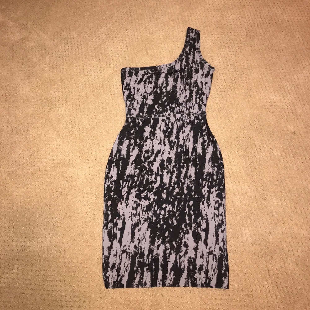 BCBG sexy body con dress 🖤