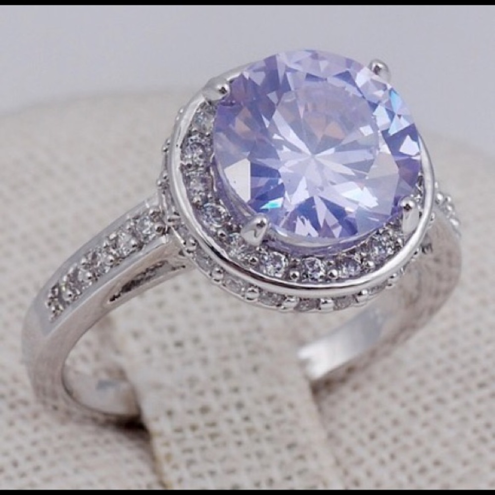 Elegant Tanzanite Ring