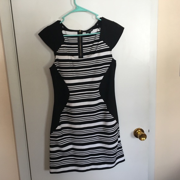 🌺Express black & white striped formal dress🌺 - Picture 2 of 2