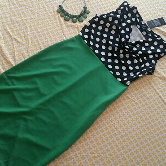 classic fashion collections Dresses & Skirts - 🌟SALE🌟 NWT DRESS SIZE SMALL