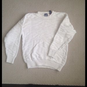 Gap sweater