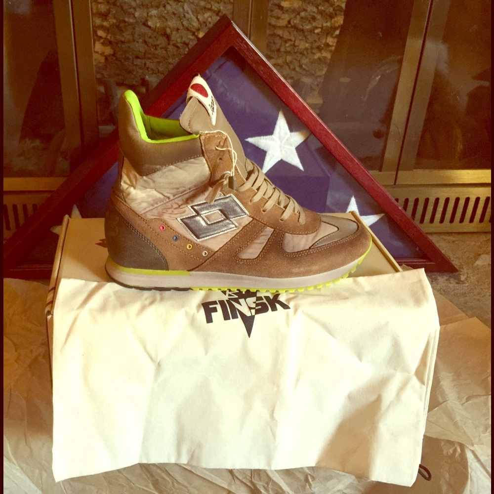 Lotto Leggenda (Leather Italian Sneaker) Sz8.5