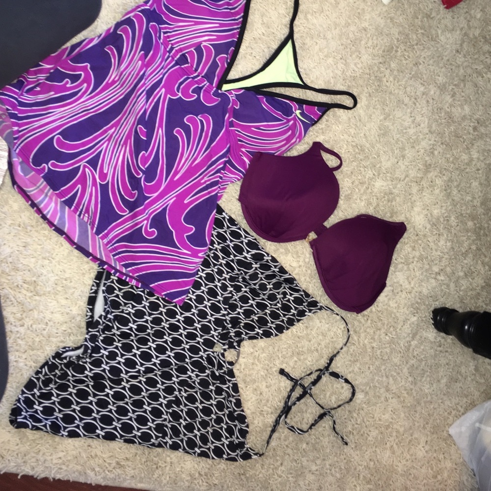 Three bundle swim tops Nike 12, Venus dd and large
